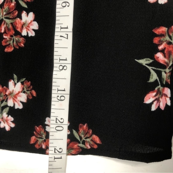 Bb Dakota By Your Sleeve Cold Shoulder Floral Blouse, size XS - Picture 9 of 11